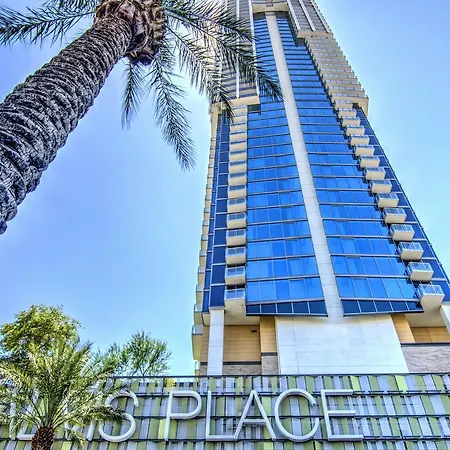 Luxury Suites At Palms Place